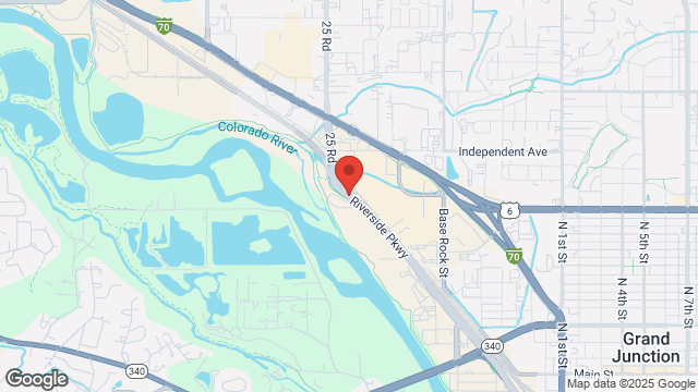 Vehicle vs Tree, Riverside Pkwy & 25 Rd