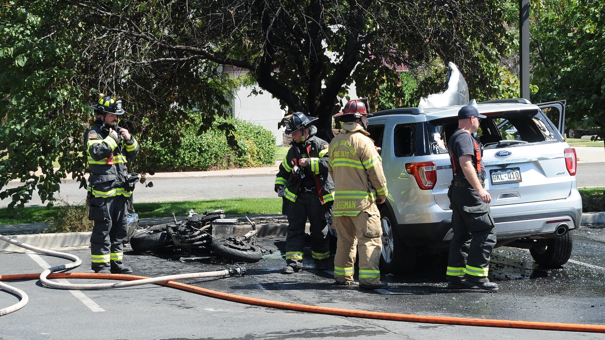 Vehicles and Motorcycle Fire, Rood Ave & N 8th St