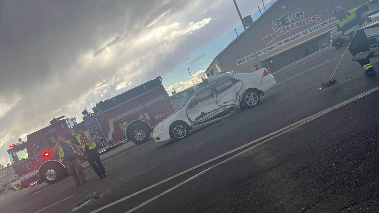 Vehicle Accident, Mesa Ave & 32 Rd Clifton