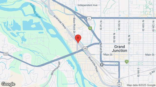 Vehicle Accident, Riverside Pkwy & West Ave