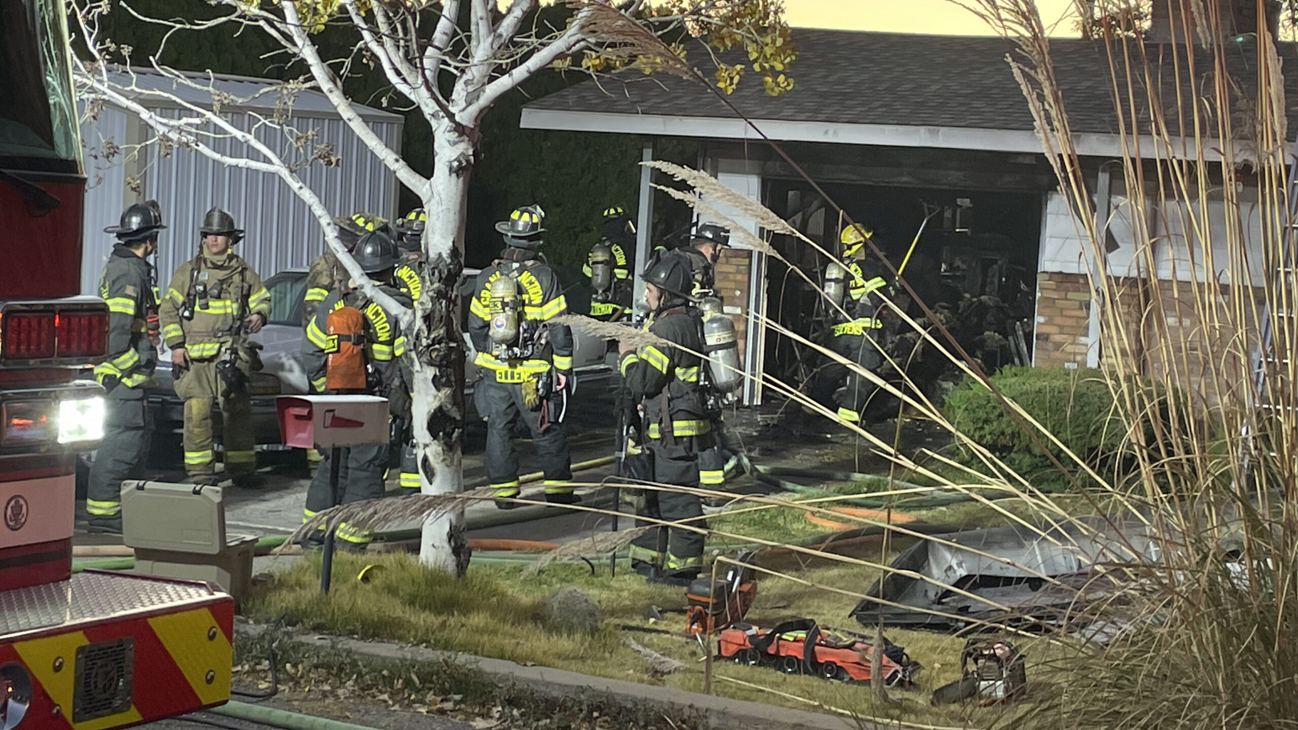 Structure Fire, Lilac Ln & Overlook Dr