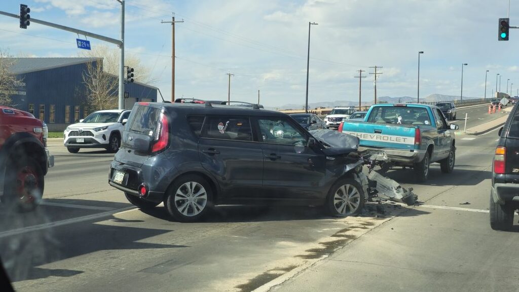 Two Vehicle Crash, D 1/2 Rd & 29 Rd