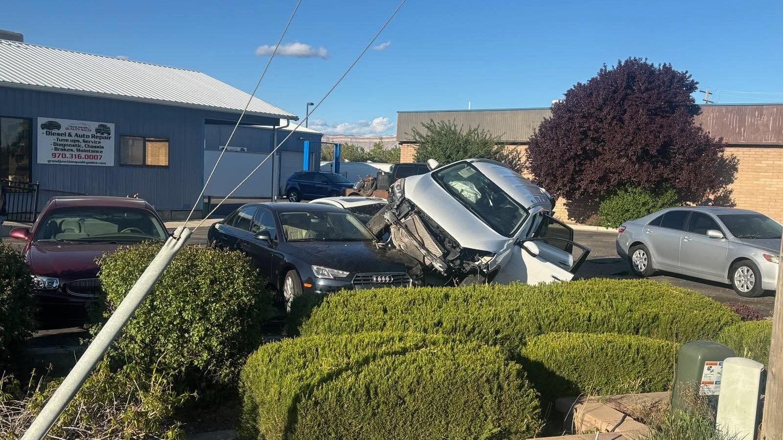 Vehicle Rollover Crash, Patterson Rd & Hwy 6&50